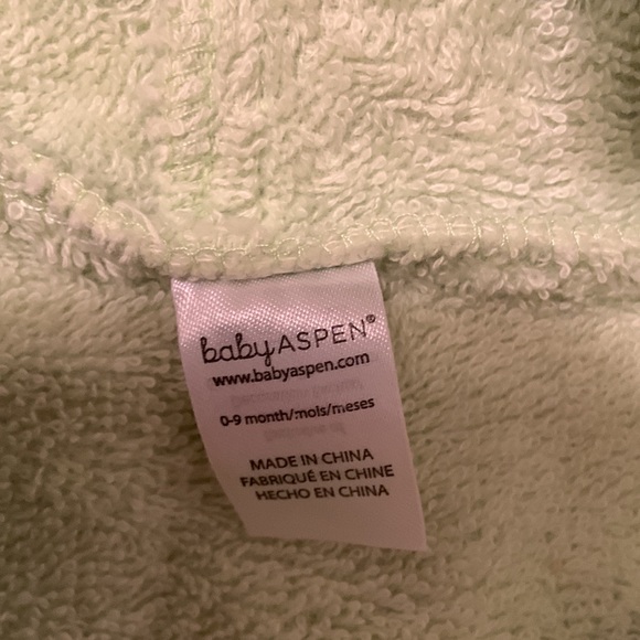 2 Terry Cloth Infant Bath Robes 0-9 months - Picture 5 of 6